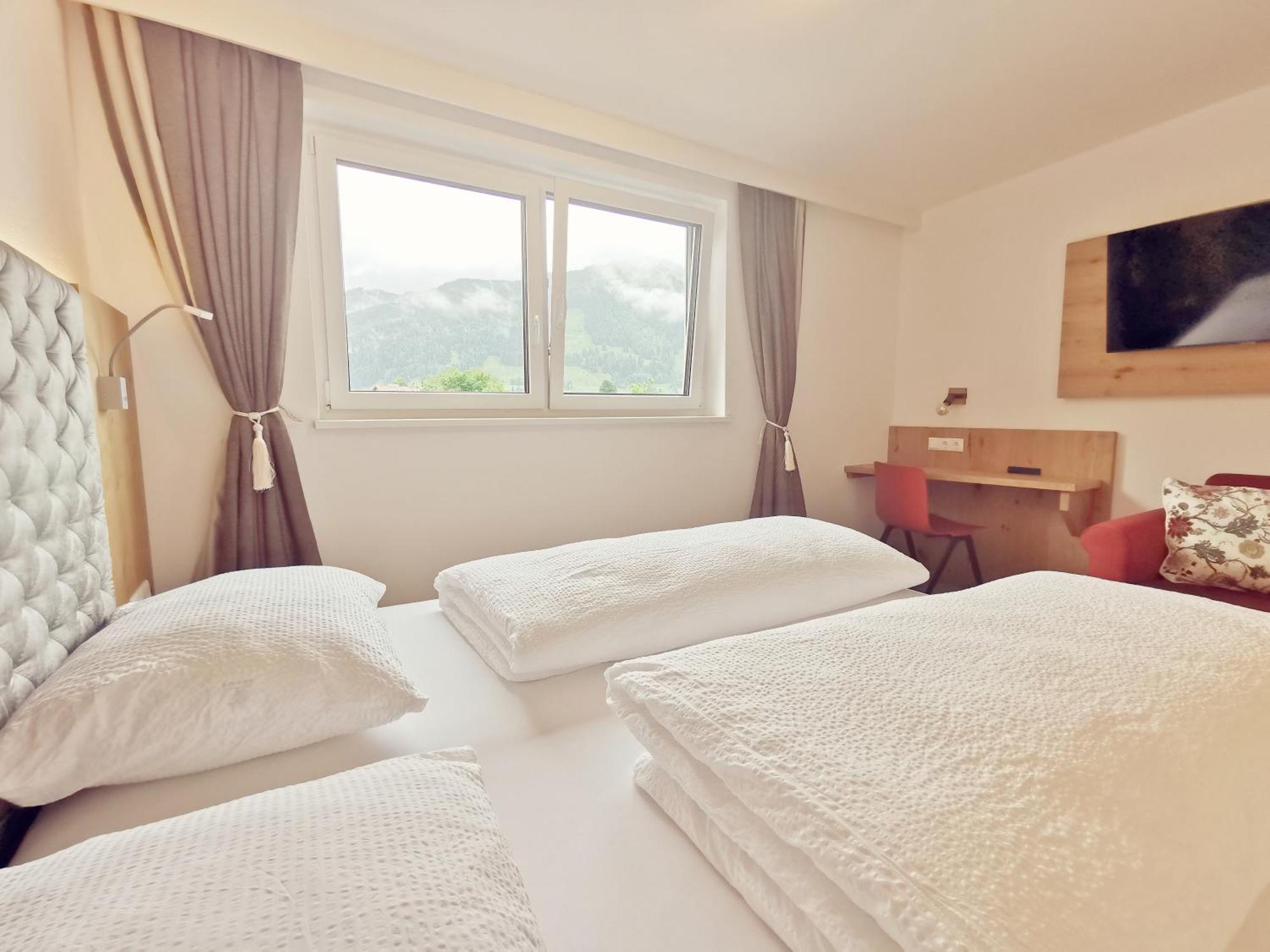 Thurners Boutique Hotel Bruck an der Grossglocknerstrasse Room photo
